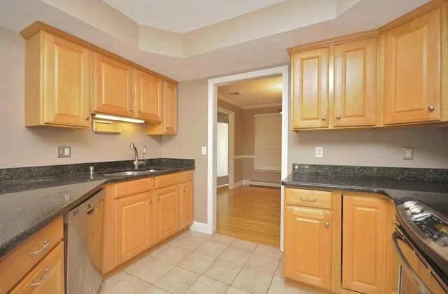 $4,000 | 8 Tiffany Road, Bourne, MA 02532