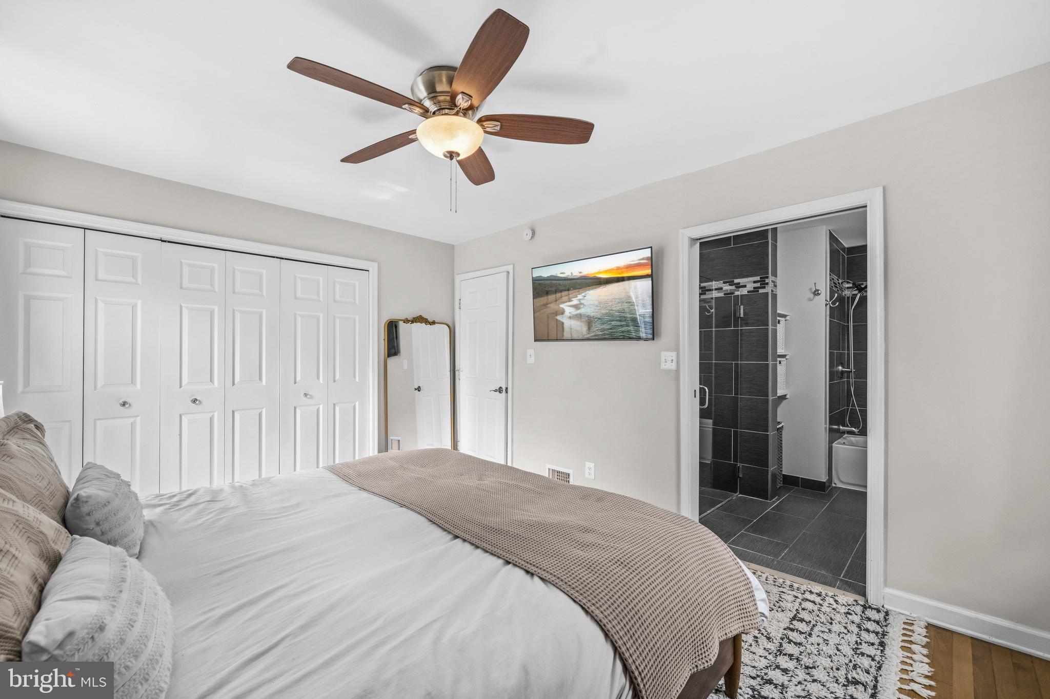 9707 Saxony Road Silver Spring, MD 20910 - Photo 12 of 46