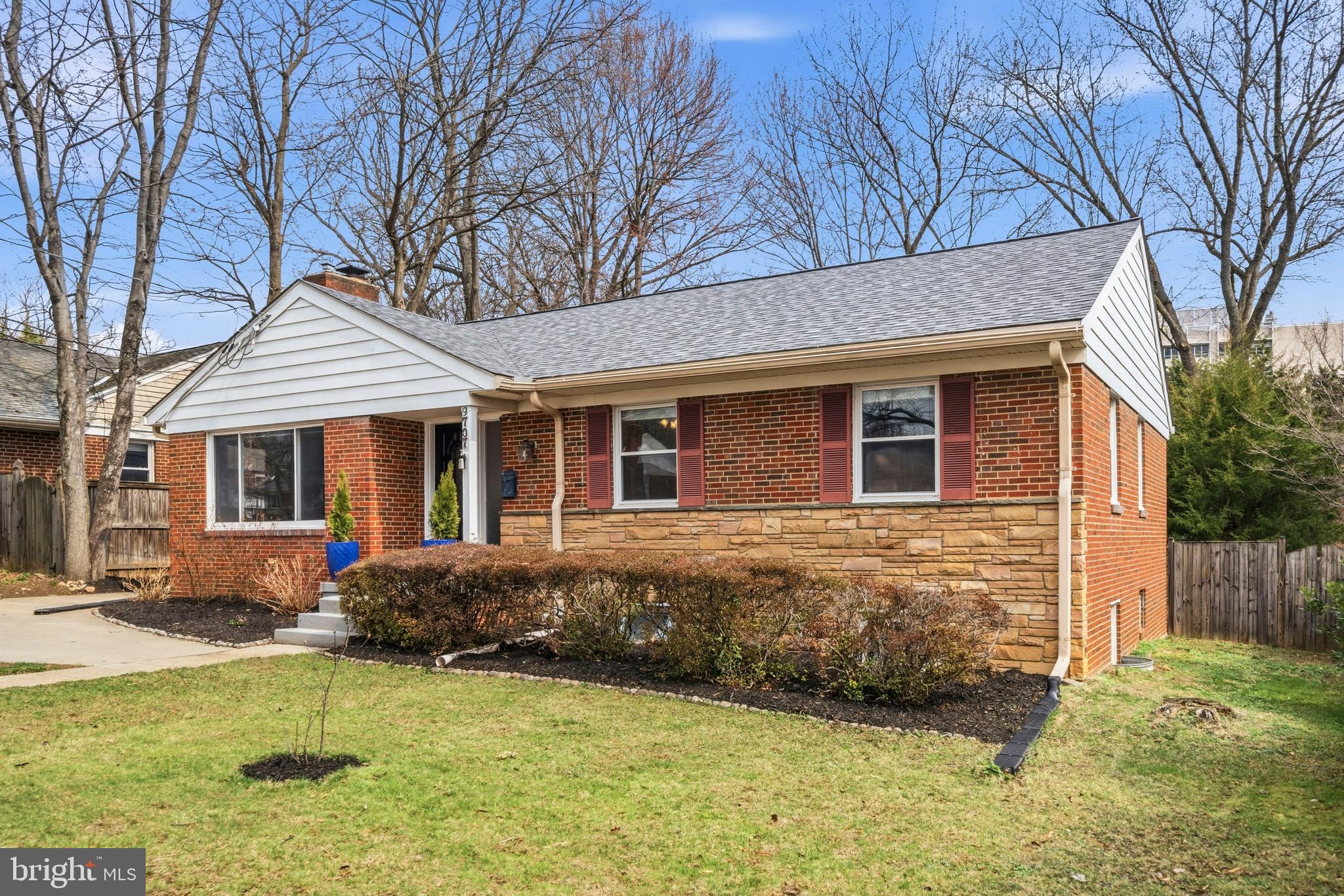 9707 Saxony Road Silver Spring, MD 20910 - Photo 36 of 46