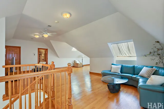 $1,799,000 | 39 Forest Lane, South Barrington, IL 60010