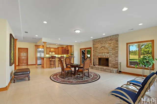 $1,799,000 | 39 Forest Lane, South Barrington, IL 60010