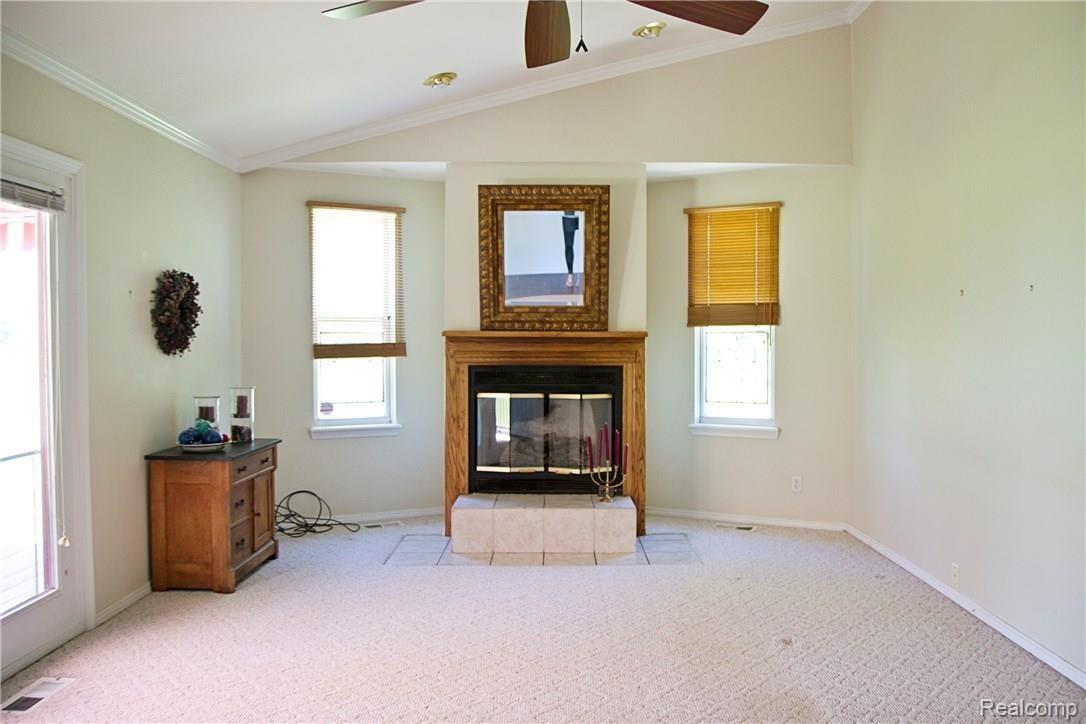 1357 Wiggins Road Fenton, MI 48430 - Photo 14 of 29 IMG_3337.jpg