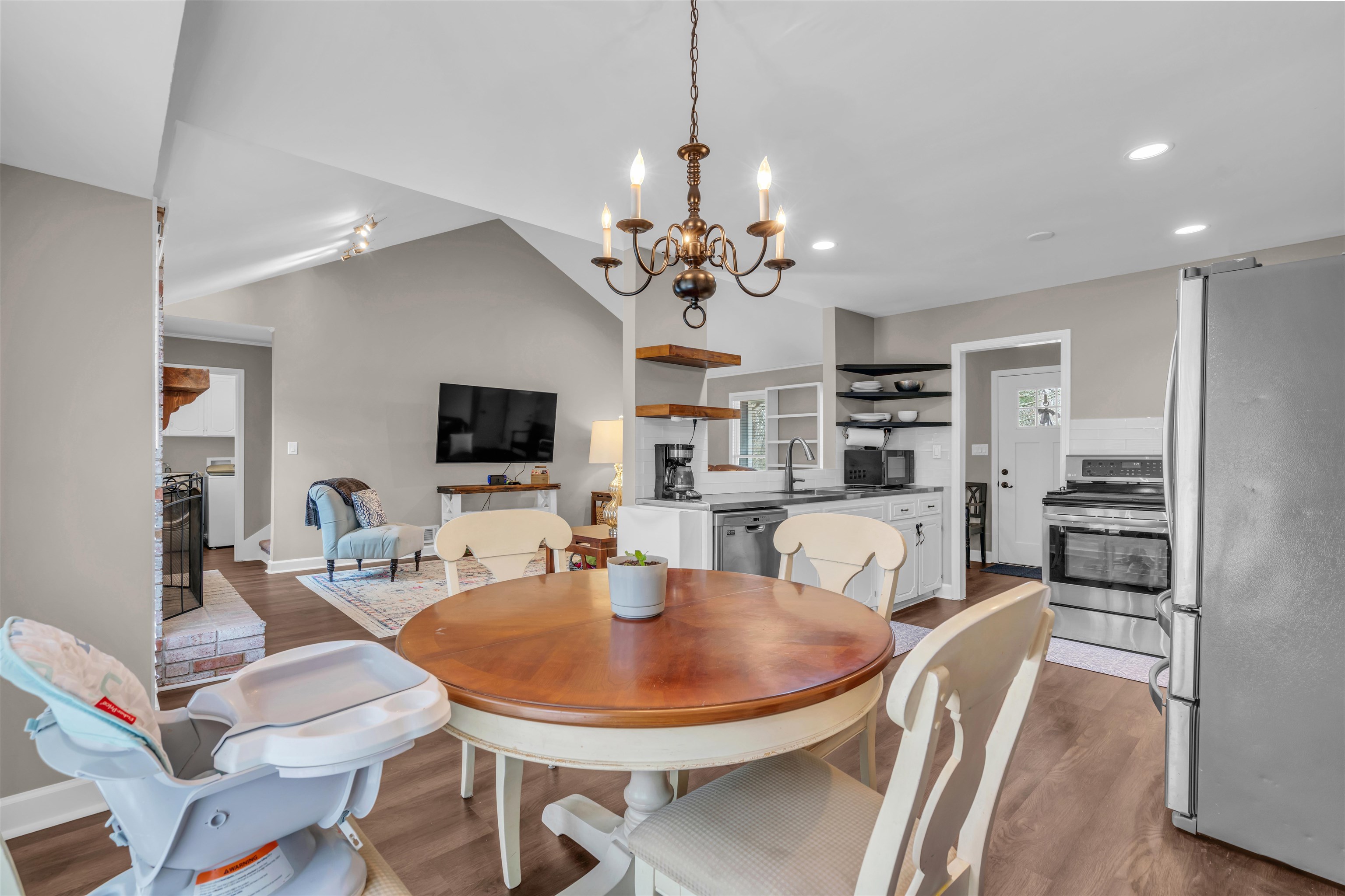 739 State Rd S-42-9707 Roebuck, SC 29376 - Photo 7 of 26