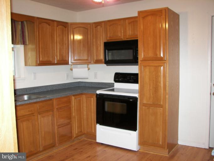 577 Allemong Road Berkeley Springs, WV 25411 - Photo 14 of 25 Kitchen