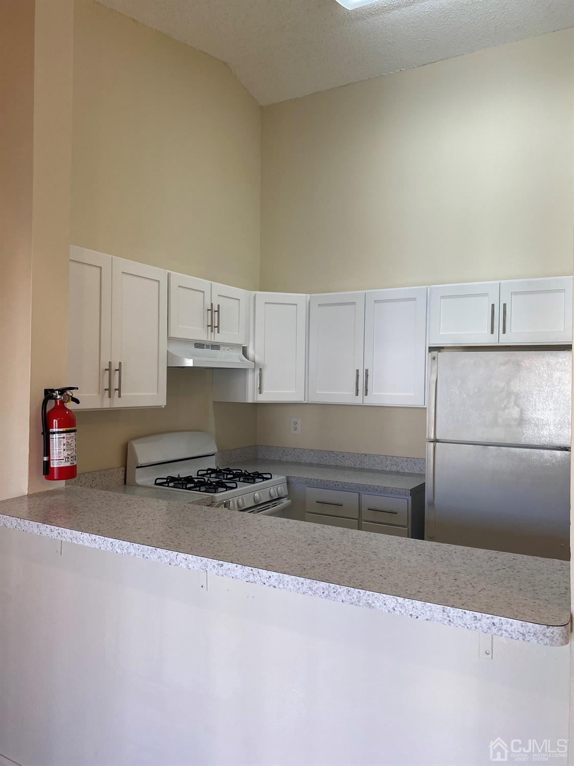 430 Edpas Road New Brunswick, NJ 08901 - Photo 4 of 18