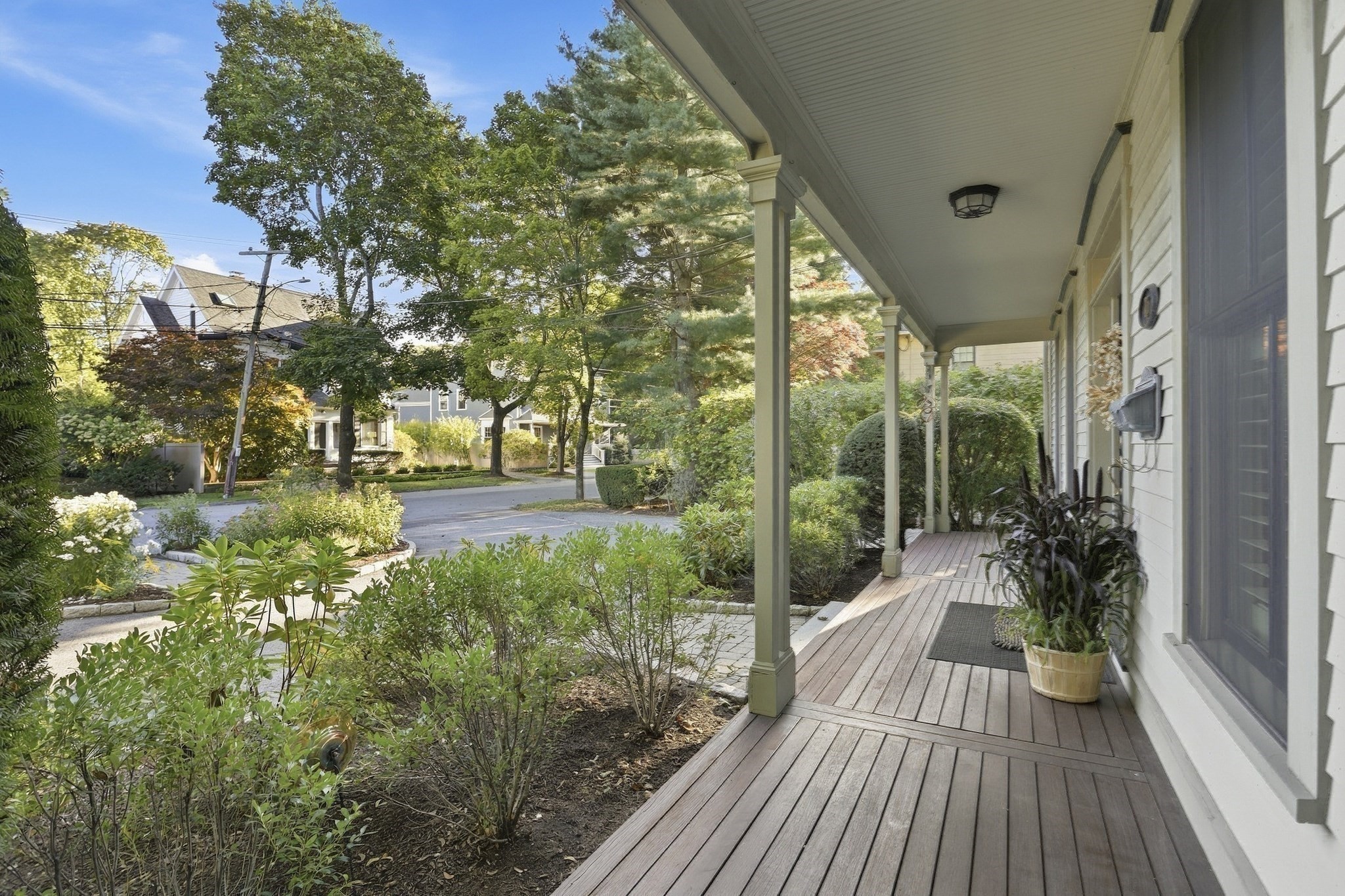 7 Locust Avenue Lexington, MA 02421 - Photo 37 of 39 Gallery Image 37
