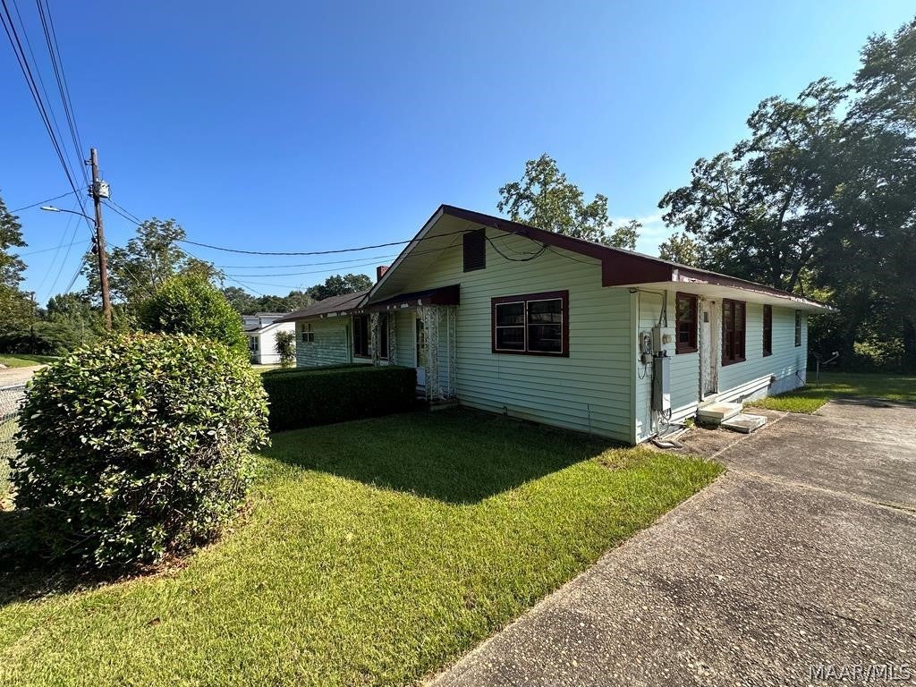 115 Clark Street Abbeville, AL 36310 - Photo 1 of 18 Gallery Image 1