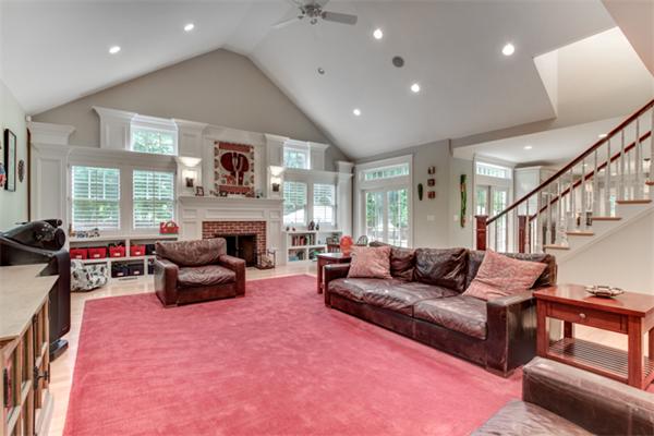 131 Upland Road Newton, MA 02468 - Photo 13 of 27