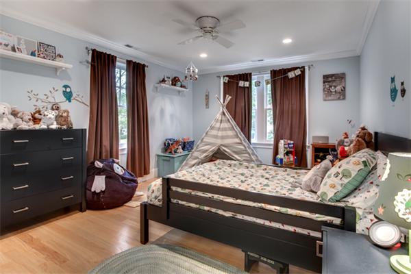 131 Upland Road Newton, MA 02468 - Photo 19 of 27