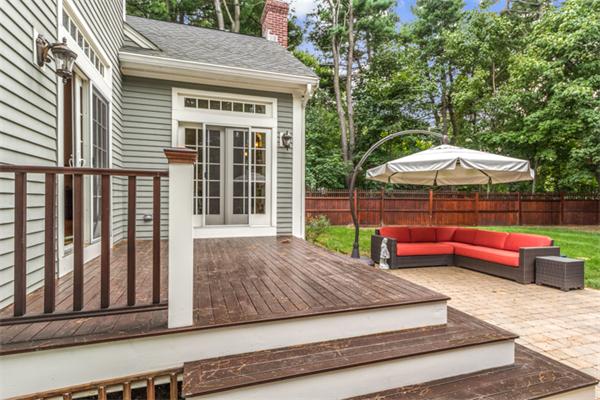 131 Upland Road Newton, MA 02468 - Photo 4 of 27