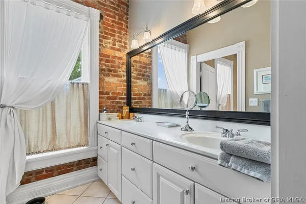 $599,900 | 204 West 3rd Street, Madison, IN 47250
