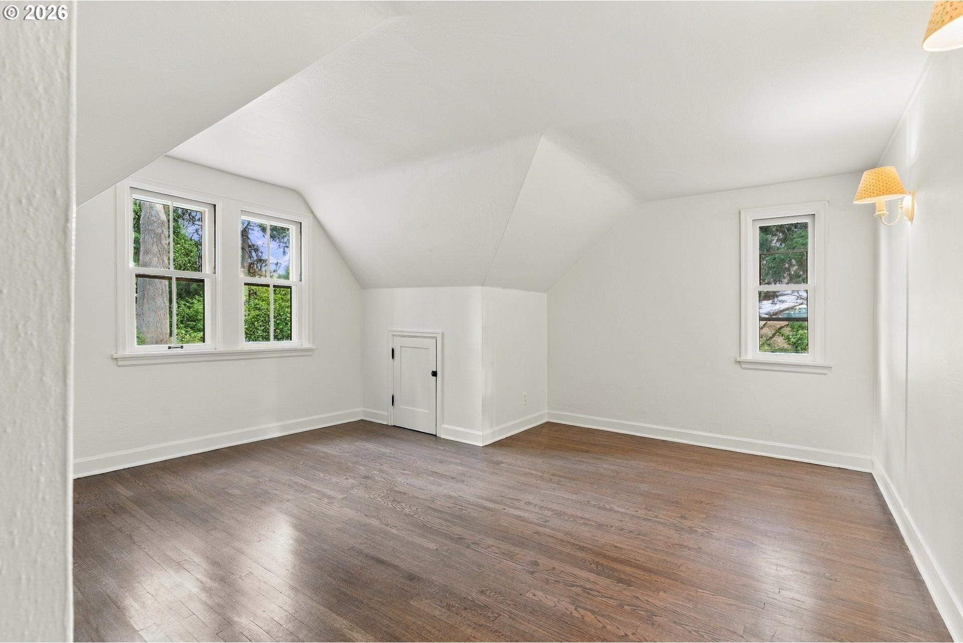 245 Southwest Birdshill Road Portland, OR 97219 - Photo 15 of 23 Gallery Image 15