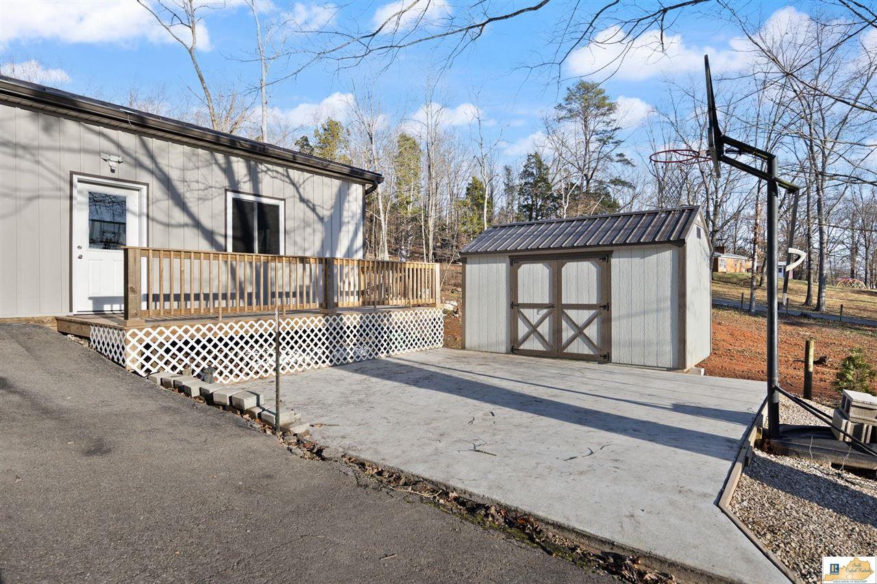 698 Rowletts Road Horse Cave, KY 42749 - Photo 48 of 99 Gallery Image 48