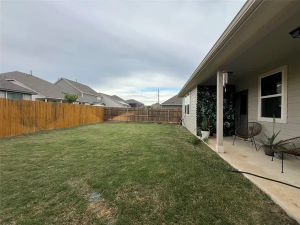 $2,600 | 107 Hornbill Drive, Hutto, TX 78634