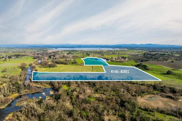 $1,075,000 | 25045 North Mcintire Road, Clements, CA 95227