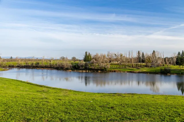 $1,075,000 | 25045 North Mcintire Road, Clements, CA 95227