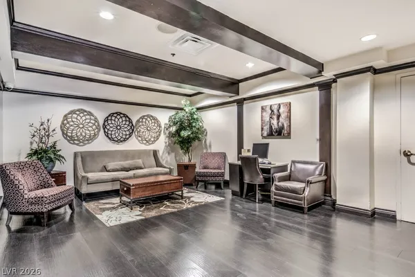 $2,500 | 3700 South Las Vegas Boulevard, Unit 672, Las Vegas, NV 89158