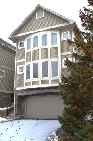 $325,000 | 217 Old Creek Drive, Saline, MI 48176