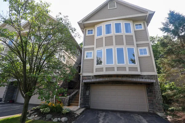 $318,000 | 217 Old Creek Drive, Saline, MI 48176