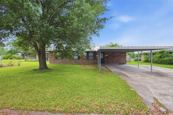 $135,000 | 1003 Hickman Street, Westlake, LA 70669