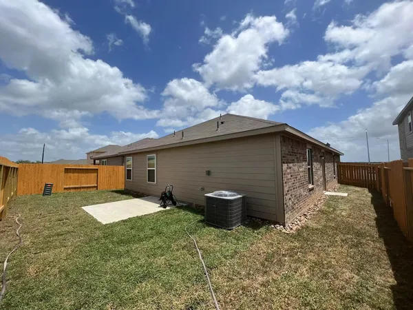 $2,050 | 8031 Vacek Meadows Loop, Richmond, TX 77469