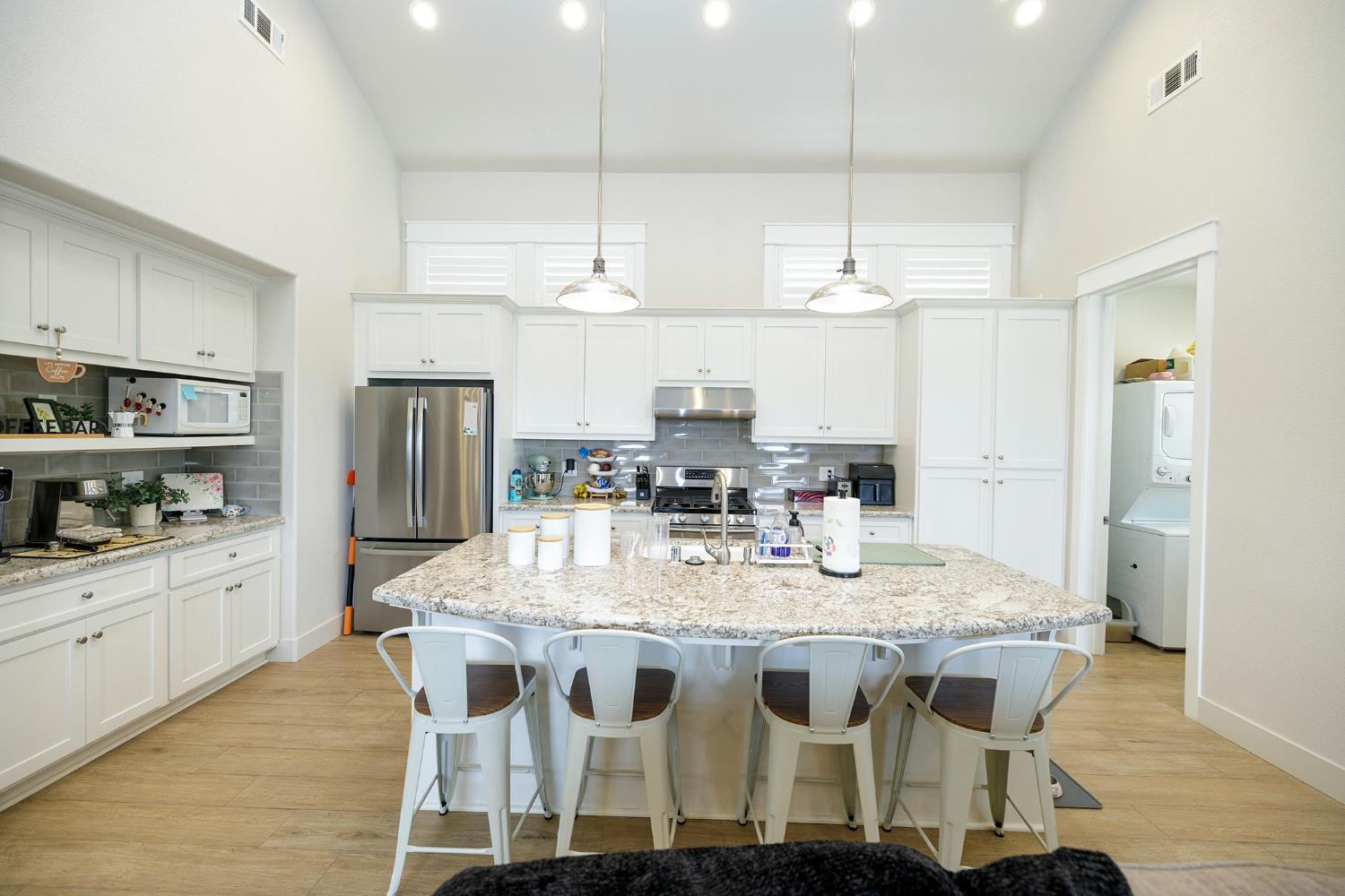 500 South Vincent Road Turlock, CA 95380 - Photo 11 of 48 Gallery Image 11