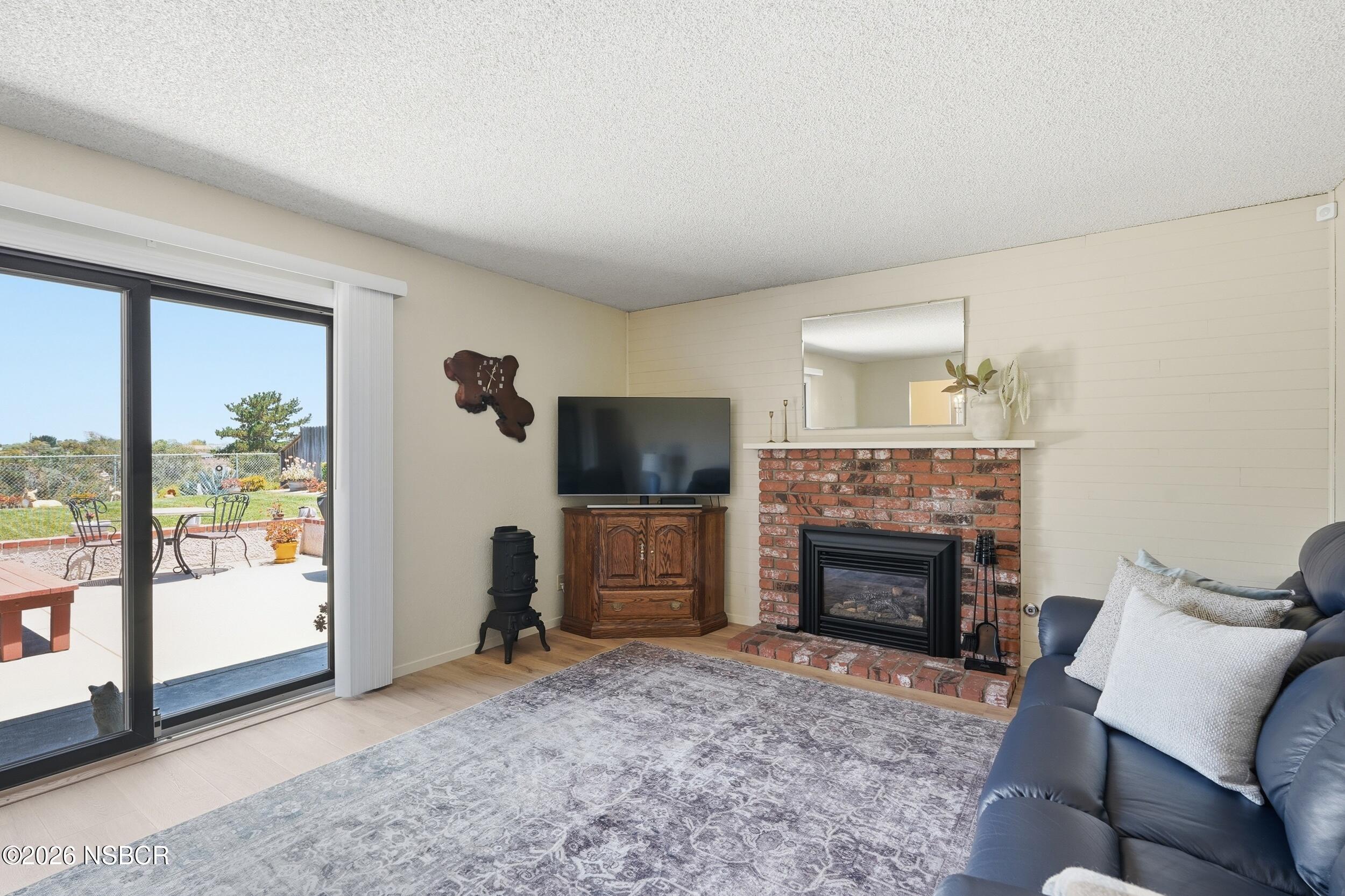 357 El Cerrito Santa Maria, CA 93455 - Photo 19 of 49 19_357 el cerrito-19