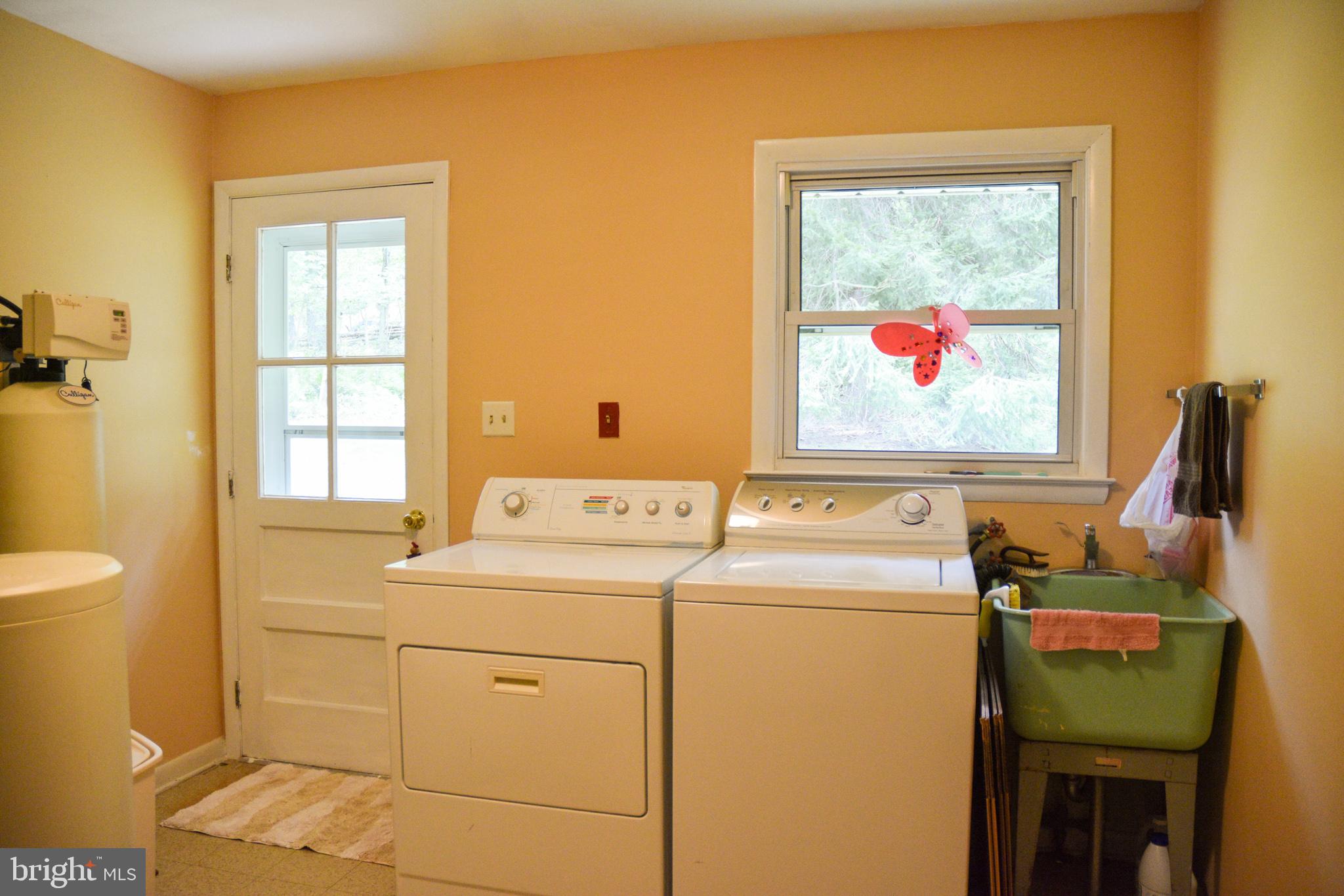1345 Rock Ridge Road Jarrettsville, MD 21084 - Photo 35 of 62 Laundry/pantry/utility