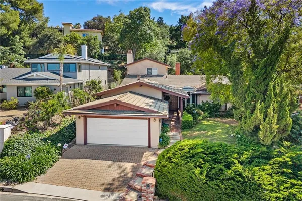 $2,400,000 | 3369 Alginet Drive, Encino, CA 91436