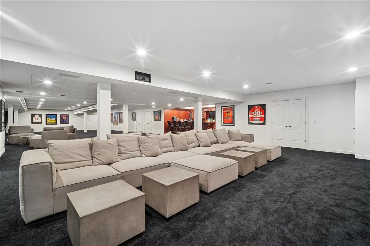 1630 Ridge Road Highland Park, IL 60035 - Photo 43 of 63