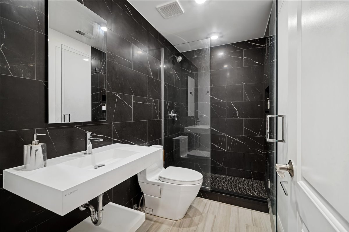 1630 Ridge Road Highland Park, IL 60035 - Photo 48 of 63