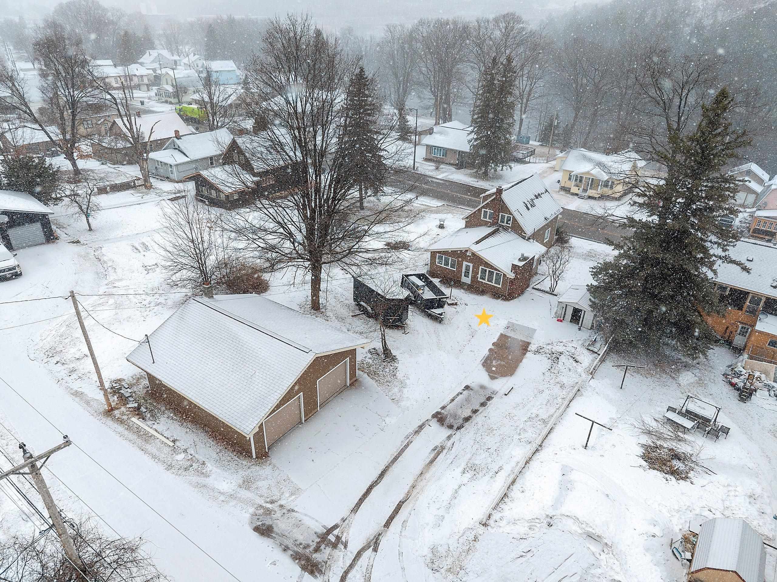 1648 River Street Niagara, WI 54151 - Photo 2 of 39