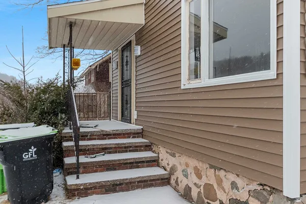 $198,900 | 1648 River Street, Niagara, WI 54151