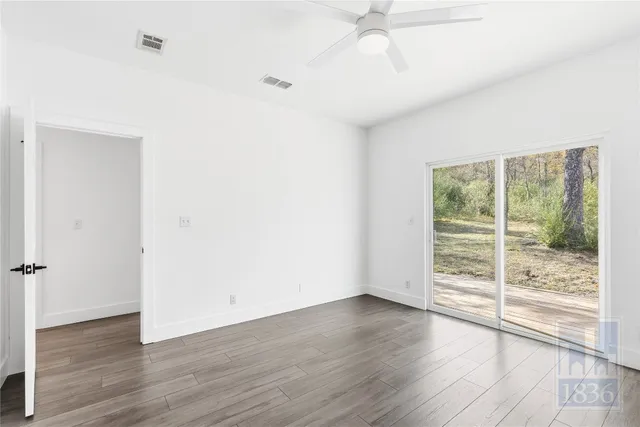 $3,000 | 1116 Lott Avenue, Unit 1, Austin, TX 78721