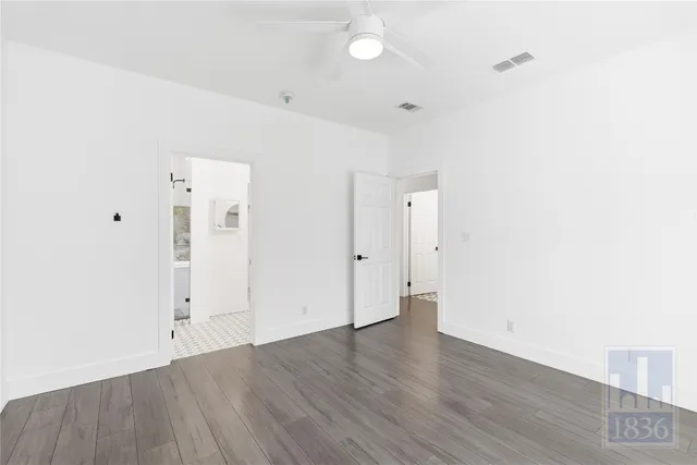 $3,000 | 1116 Lott Avenue, Unit 1, Austin, TX 78721