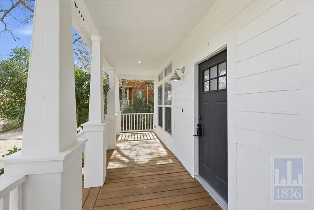 $3,000 | 1116 Lott Avenue, Unit 1, Austin, TX 78721