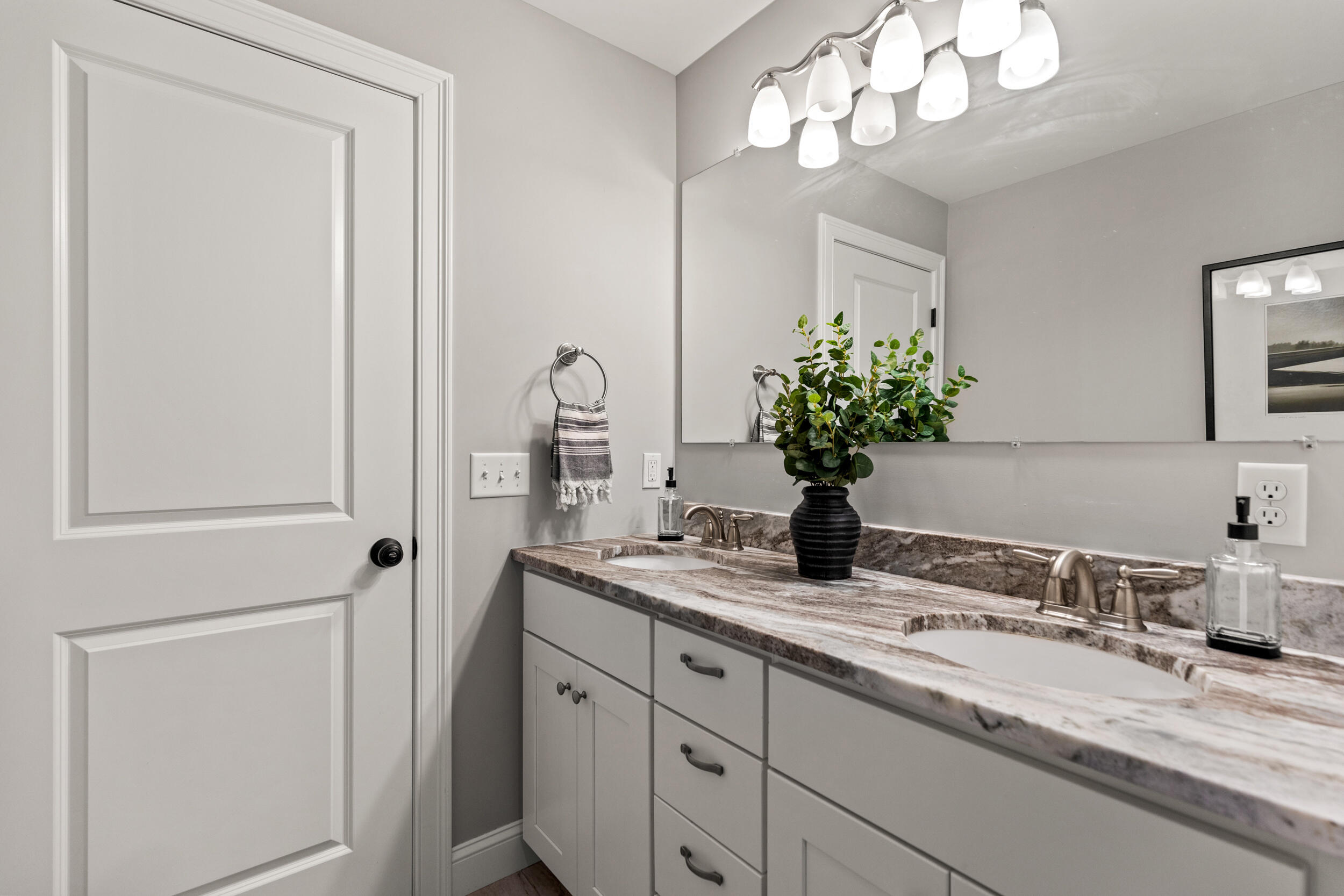 261 Milliken Road North Yarmouth, ME 04097 - Photo 27 of 56 261 milliken interiors-30