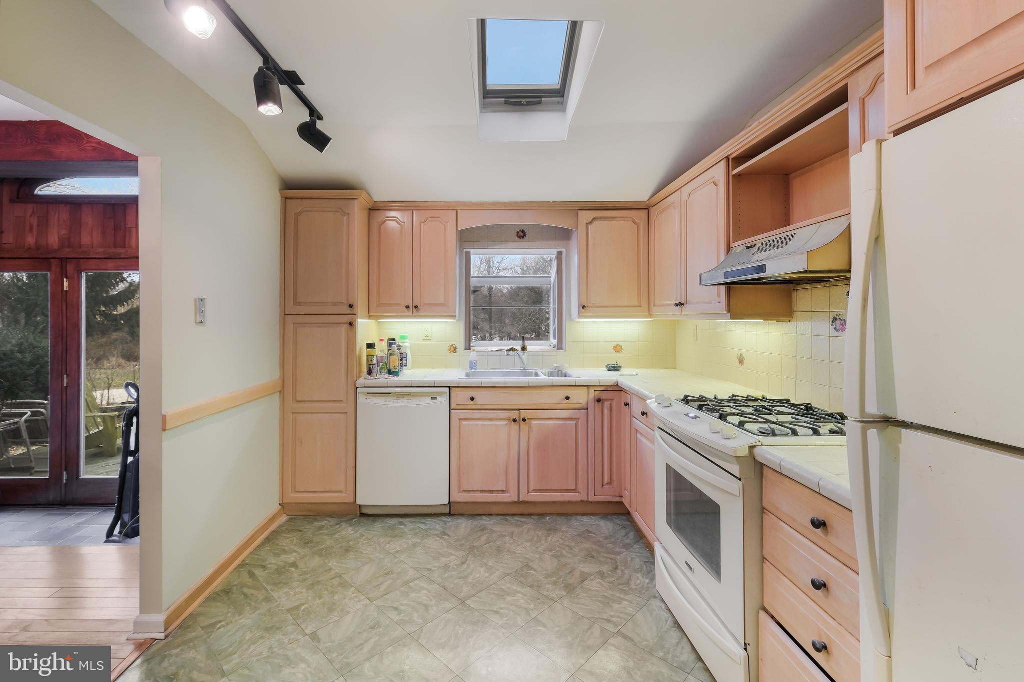 31 Cherokee Road Doylestown, PA 18901 - Photo 13 of 27 Gallery Image 13