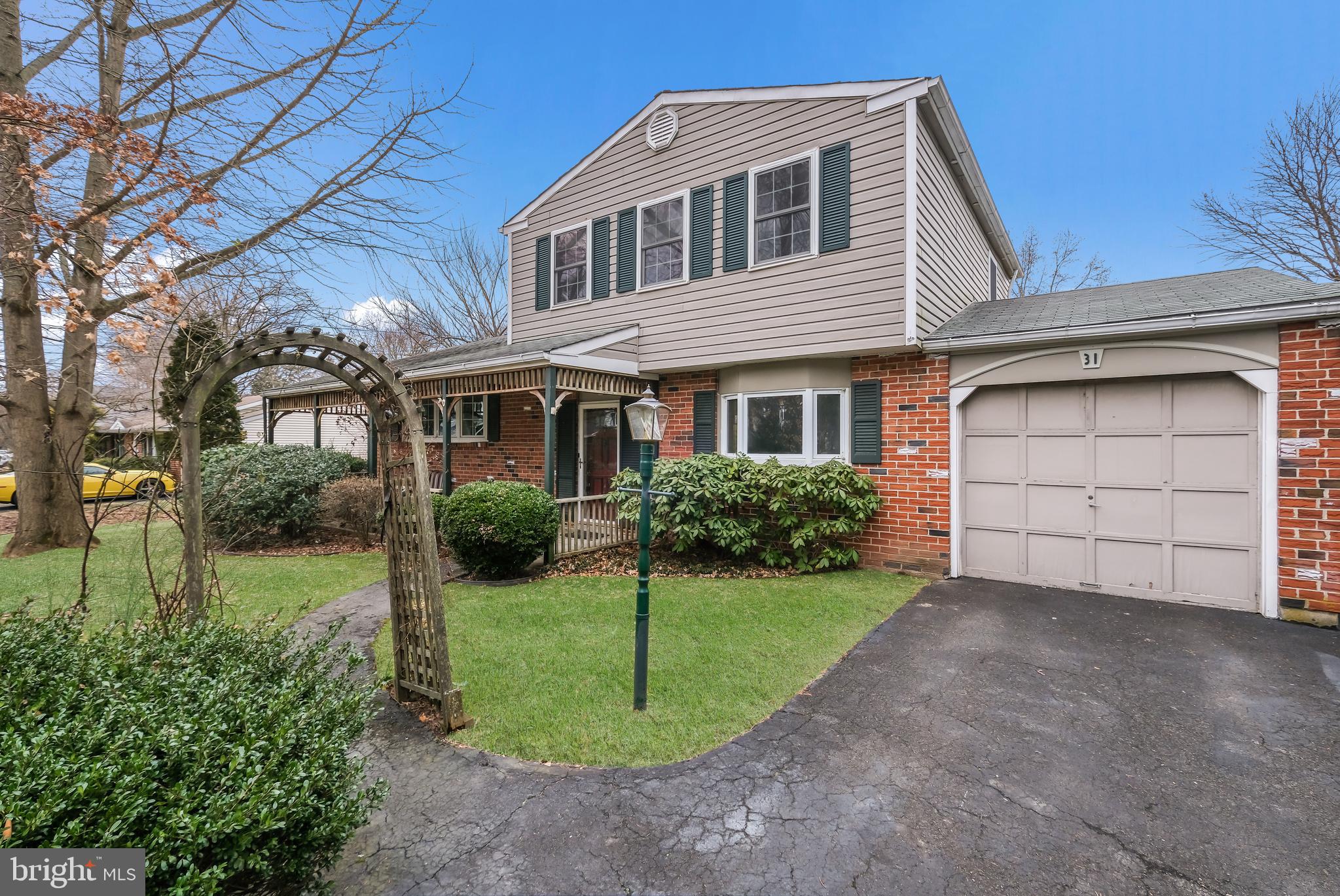 31 Cherokee Road Doylestown, PA 18901 - Photo 4 of 27 Gallery Image 4