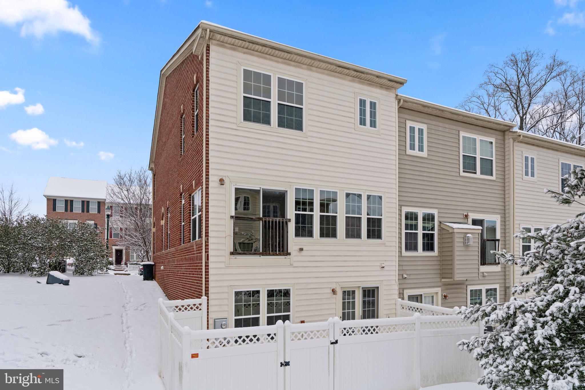 12810 Gate Rail Road Clarksburg, MD 20871 - Photo 40 of 44 Rear exterior