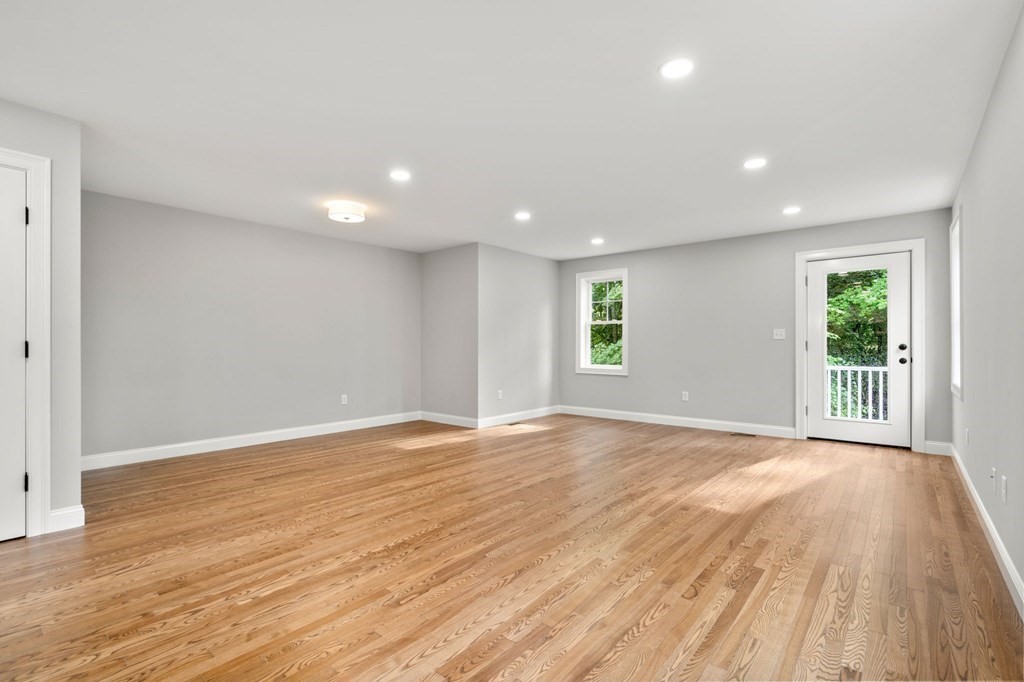 63 Castine Street Worcester, MA 01606 - Photo 8 of 18 Gallery Image 8