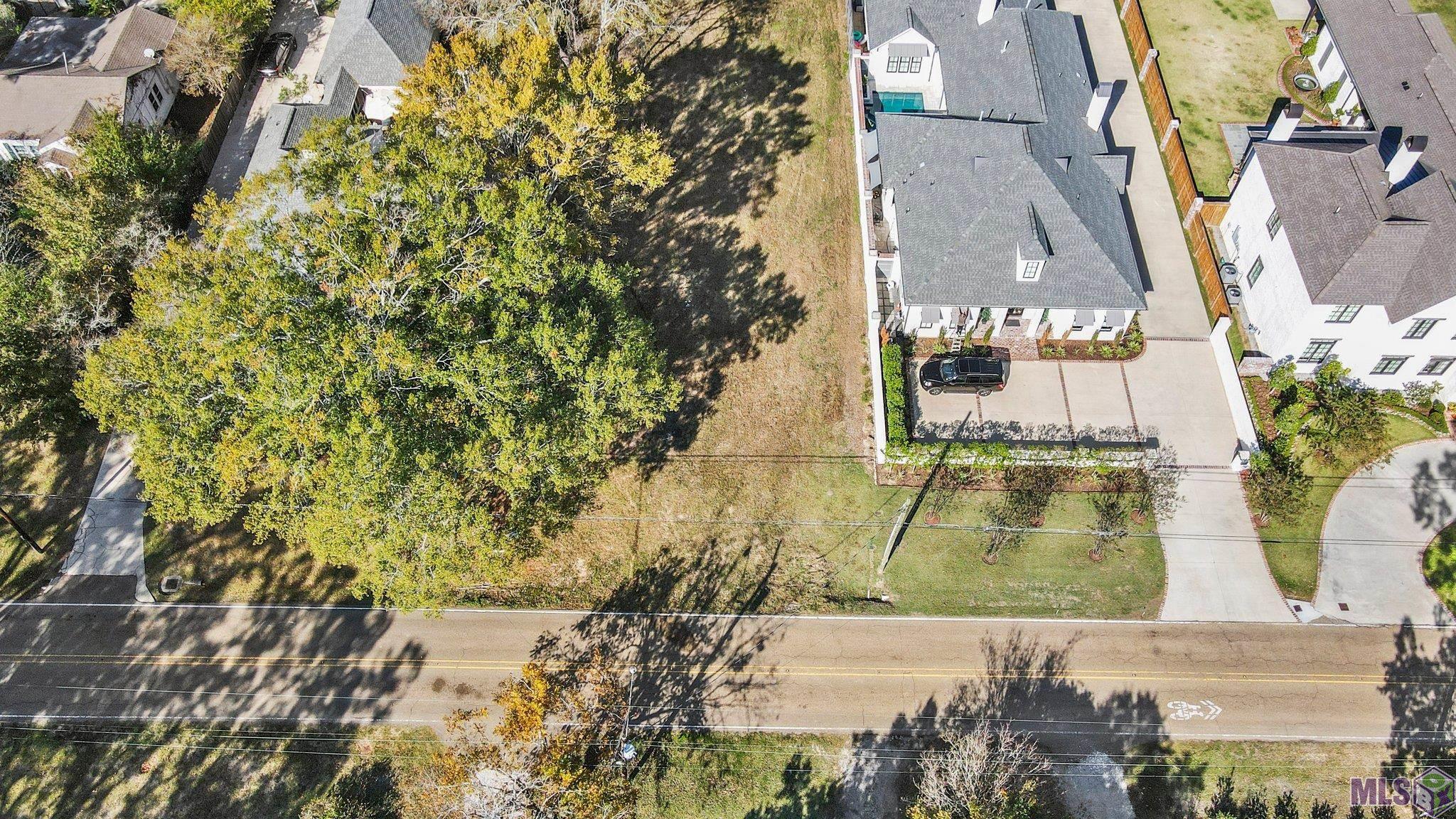 7027 Goodwood Avenue Baton Rouge, LA 70806 - Photo 3 of 9