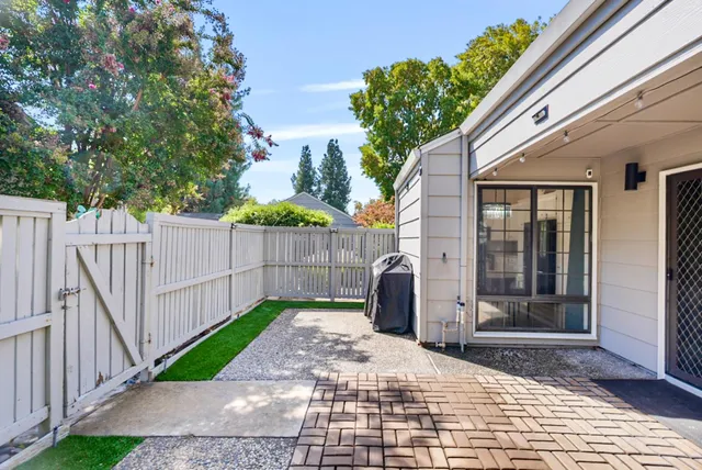 $495,000 | 2768 Sherwood Avenue, Unit B, Modesto, CA 95350