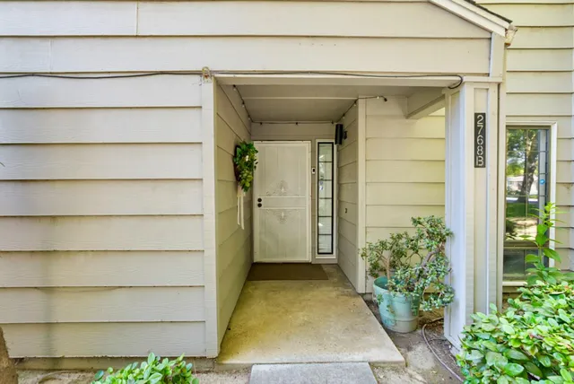 $495,000 | 2768 Sherwood Avenue, Unit B, Modesto, CA 95350