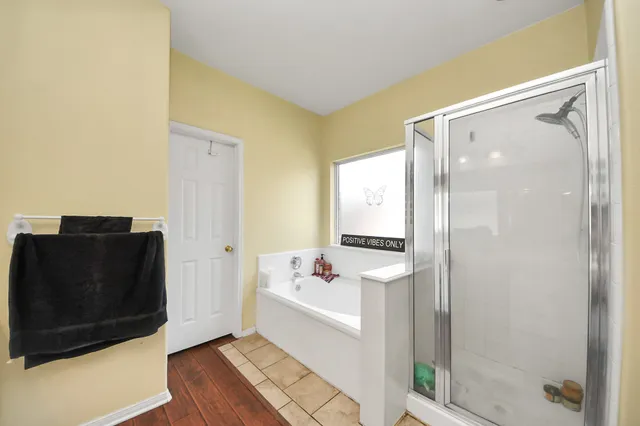 $285,000 | 931 North Sky Drive, Houston, TX 77073