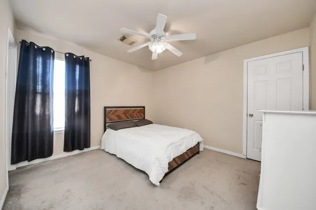 $285,000 | 931 North Sky Drive, Houston, TX 77073