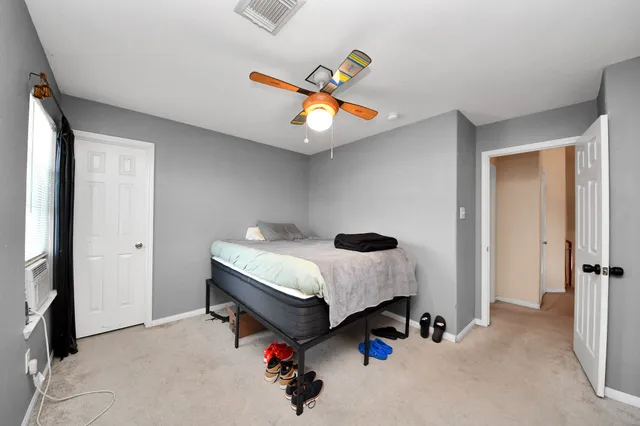 $285,000 | 931 North Sky Drive, Houston, TX 77073