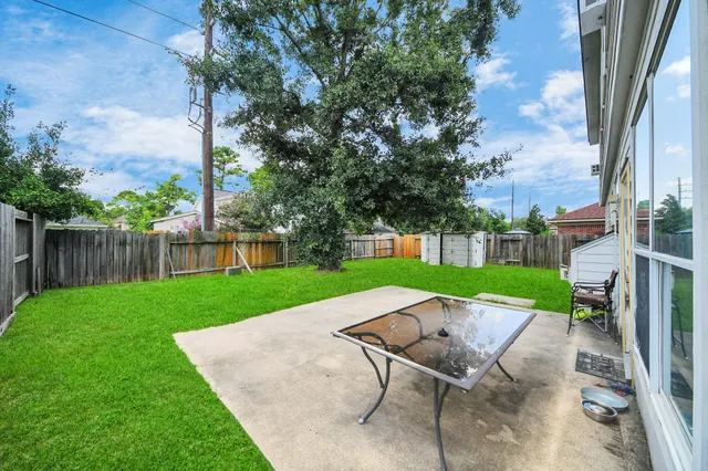 $285,000 | 931 North Sky Drive, Houston, TX 77073