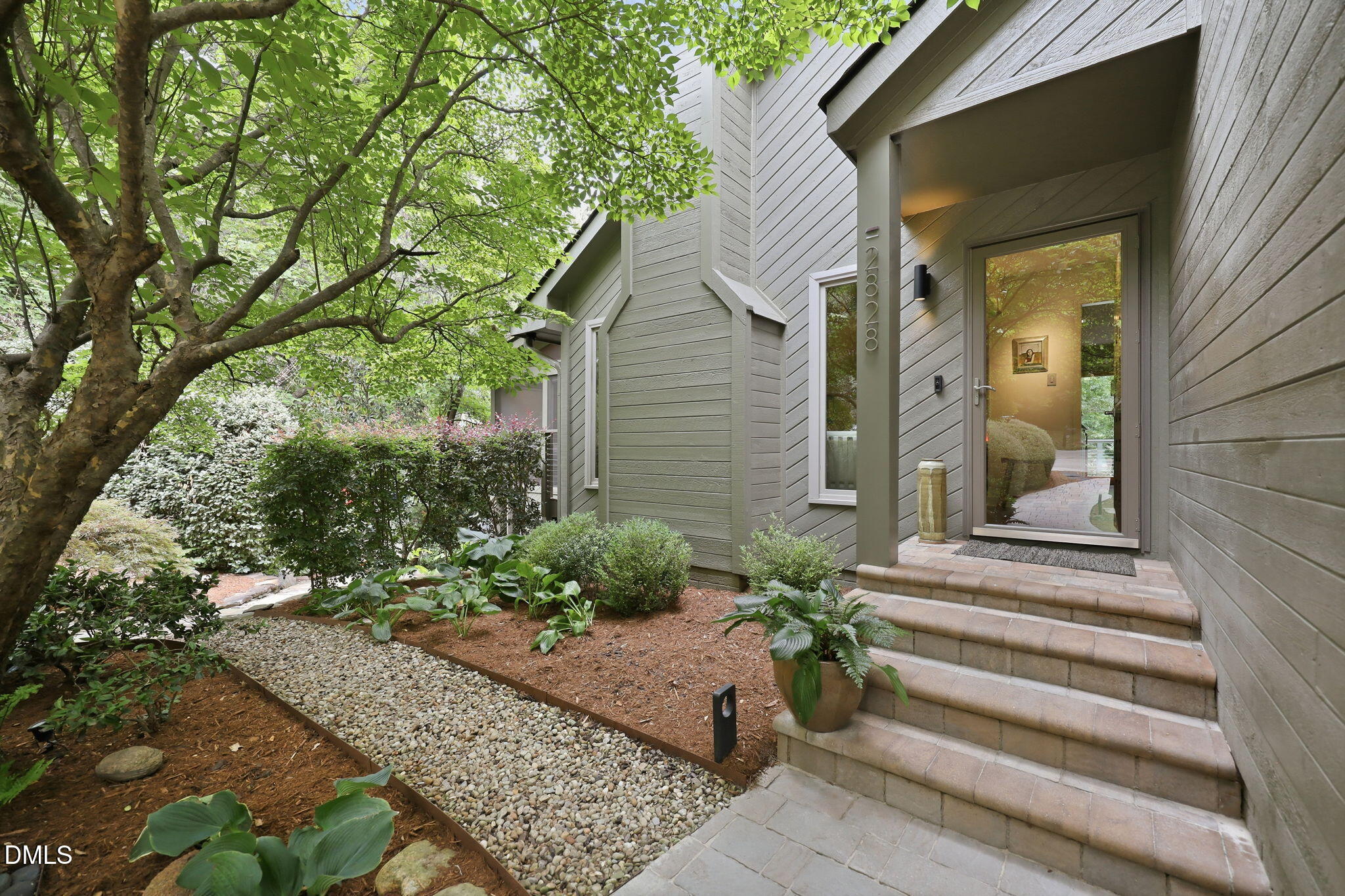 2828 Rue Sans Famille Raleigh, NC 27607 - Photo 3 of 67 -