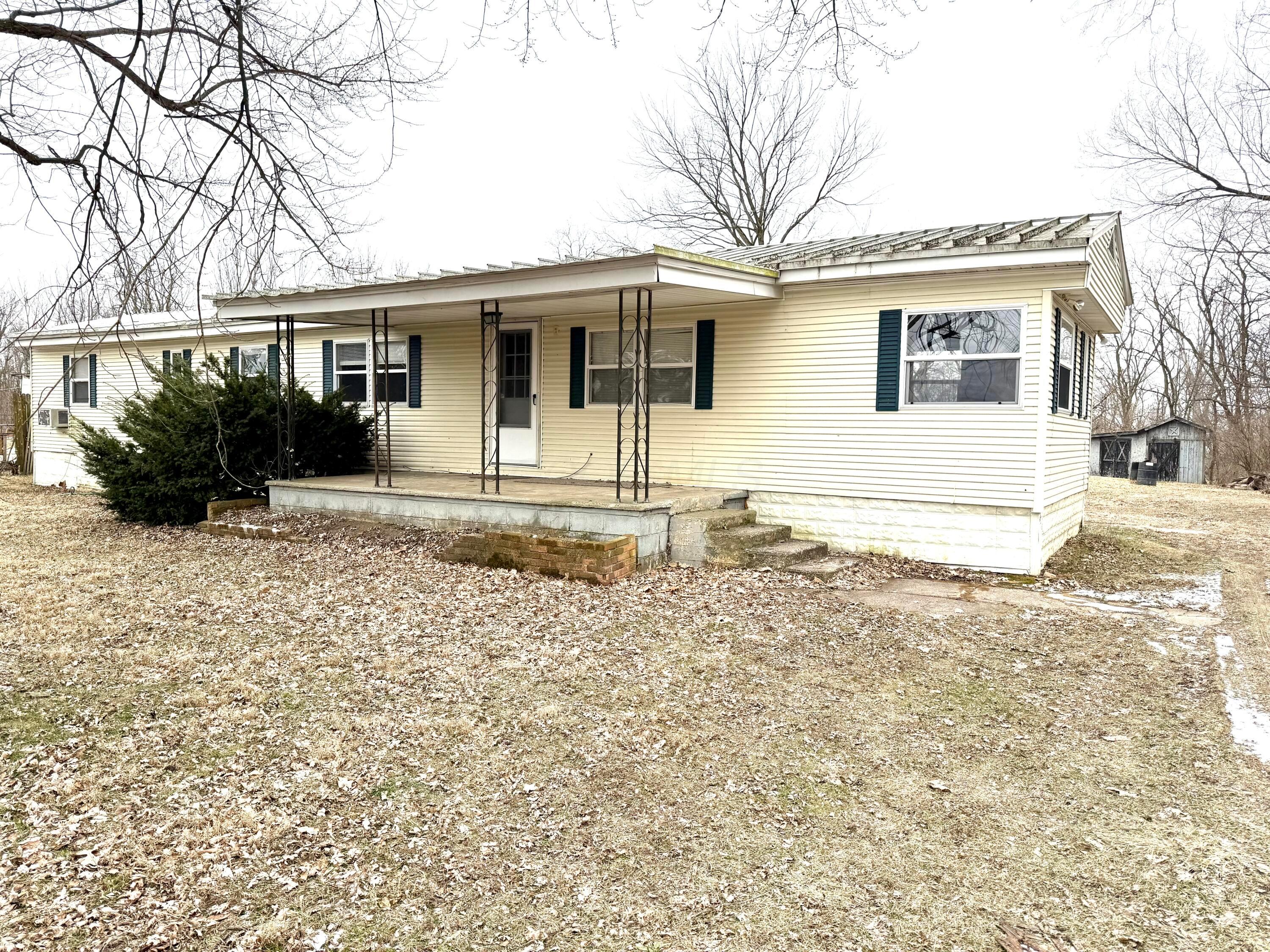13601 Reid Road Jeffersonville, OH 43128 - Photo 3 of 21